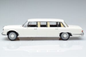 Mercedes S-Class 600 W100 LWB Pullman Valkoinen MCG 1:18 MCG18188 Metalli — kuva 3 / 6