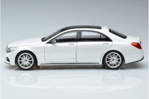 Mercedes S-Class W222 AMG Line Norev 1:18 183792 Metalli — kuva 4 / 7