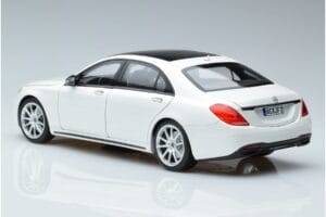 Mercedes S-Class W222 AMG Line Norev 1:18 183792 Metalli — kuva 6 / 7