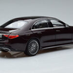 Mercedes S-Class W223 AMG Line Punainen Norev 1:18 - image 3 of 8