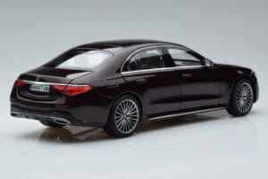 Mercedes S-Class W223 AMG Line Punainen Norev 1:18 183804 Metalli — kuva 3 / 8