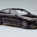 Mercedes S-Class W223 AMG Line Punainen Norev 1:18 - image 6 of 8