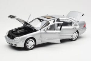Mercedes S600 W220 Hopea Metallic Norev 1:18 183810 Metalli — kuva 2 / 8