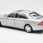 Mercedes S600 W220 Hopea Metallic Norev 1:18 - image 7 of 8