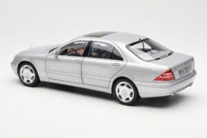 Mercedes S600 W220 Hopea Metallic Norev 1:18 183810 Metalli — kuva 7 / 8