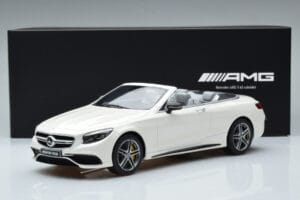 Mercedes AMG S63 A217 Avoauto Diamond Valkoinen GT Spirit 1:18 B66965712 Hartsi — kuva 6 / 6