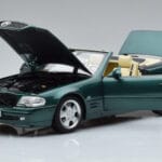 Mercedes SL500 R129 Vihreä Metallic Norev 1:18 183753 Metalli - image 2 of 8
