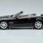 Mercedes SL500 R230 Musta Norev 1:18 183840 Metalli - image 4 of 8