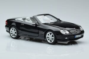 Mercedes SL500 R230 Musta Norev 1:18 183840 Metalli — kuva 5 / 8
