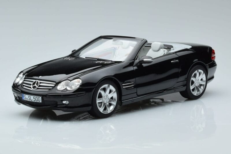 Mercedes SL500 R230 Musta Norev 1:18 183840 Metalli