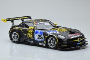 Mercedes SLS AMG GT3 Rowe Racing #125 Zehe / Bullitt / Renger / Hartung ADAC 24 Hours of Nurburgring 2013 Minichamps 1:18 151 — kuva 4 / 6