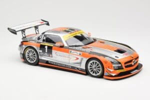 Mercedes SLS AMG GT3 #1 Team Abu Dhabi By Black Falcon K. Al Qubaisi / Edwards / M. Bleekemolen / B. Schneider Winners 24 Hou — kuva 4 / 6
