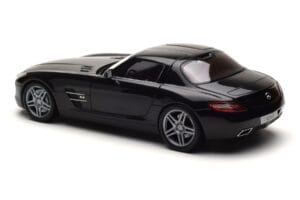 Mercedes SLS AMG Obsidian Musta Metallic Minichamps 1:18 B66960042 Metalli — kuva 6 / 7