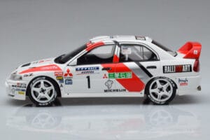 Mitsubishi Lancer Evo 4 T. Makinen / S. Harjanne Rally Catalunya 1997 Otto 1:18 OT409 Hartsi — kuva 3 / 6