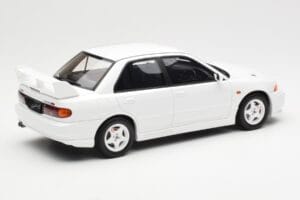 Mitsubishi Lancer Evo III Scotia Valkoinen Otto 1:18 OT1065 Hartsi — kuva 2 / 6