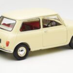 Morris Mini Minor Valkoinen Kyosho 1:18 08964W - image 3 of 8