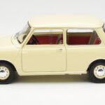 Morris Mini Minor Valkoinen Kyosho 1:18 08964W - image 4 of 8