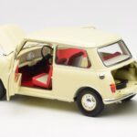 Morris Mini Minor Valkoinen Kyosho 1:18 08964W - image 5 of 8