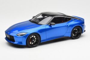 Nissan Fairlady Z Z35 Bayside Sininen GT Spirit 1:18 GT387