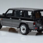 Nissan Patrol GR Y60 Harmaa Otto 1:18 - image 5 of 6