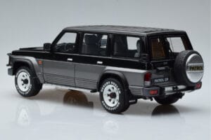 Nissan Patrol GR Y60 Harmaa Otto 1:18 OT993 Hartsi — kuva 5 / 6