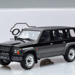 Nissan Patrol GR Y60 Harmaa Otto 1:18 - image 6 of 6