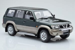 Nissan Patrol GR Y61 Vihreä Otto 1:18 OT433 Hartsi — kuva 3 / 5