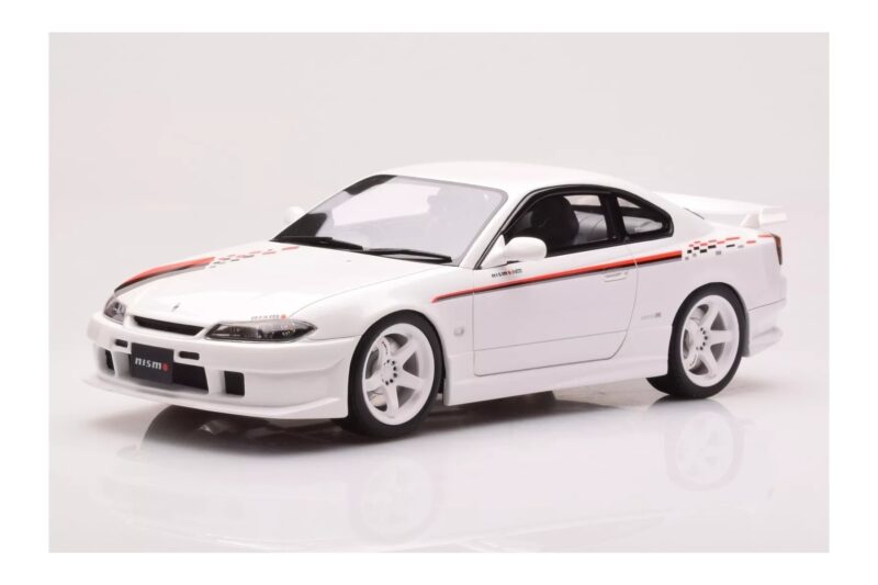 Nissan Silvia S15 Spec-R Nismo Aero Valkoinen Otto 1:18 OT1035