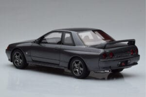Nissan Skyline GT-R BNR32 Nismo Harmaa Otto 1:18 OT411 Hartsi — kuva 5 / 6