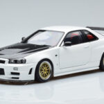 Nissan Skyline GT-R R34 Nismo Z-Tune Valkoinen MotorHelix 1:18