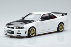 Nissan Skyline GT-R R34 Nismo Z-Tune Valkoinen MotorHelix 1:18