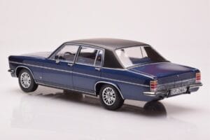 Opel Diplomat B Tummansininen Metallic MCG 1:18 MCG18336 Metalli — kuva 5 / 6
