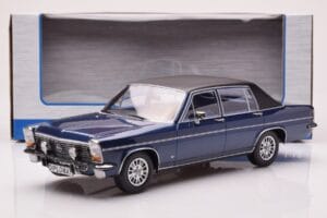Opel Diplomat B Tummansininen Metallic MCG 1:18 MCG18336 Metalli — kuva 6 / 6