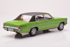 Opel Diplomat B Vihreä Metallic MCG 1:18 MCG18337 Metalli — kuva 2 / 6