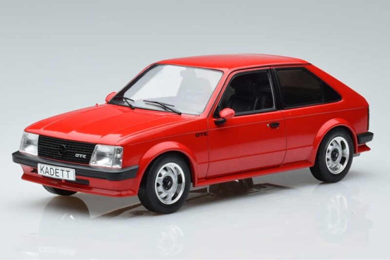 Opel Kadett D GTE Punainen MCG 1:18 MCG18269 Metalli
