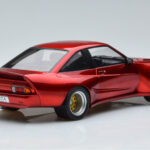 Opel Manta B Mattig Punainen MCG 1:18 - image 2 of 6