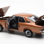 Opel Manta A Pronssi Metallic Norev 1:18 - image 5 of 8
