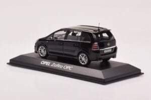 Opel Zafira B OPC Musta Minichamps 1:43 1799622 Metalli — kuva 3 / 4