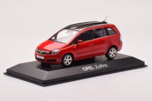 Opel Zafira B OPC Punainen Minichamps 1:43 400045300 Metalli — kuva 2 / 4