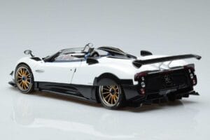 Pagani Zonda HP Barchetta Carbon Fiber Valkoinen LCD 1:18 LCD18009-WH Metalli — kuva 8 / 9