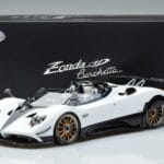 Pagani Zonda HP Barchetta Carbon Fiber Valkoinen LCD 1:18 LCD18009 WH Metalli - image 9 of 9