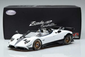 Pagani Zonda HP Barchetta Carbon Fiber Valkoinen LCD 1:18 LCD18009-WH Metalli — kuva 9 / 9