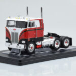 Peterbilt 352 Pacemaker Punainen Valkoinen IXO 1:43
