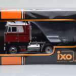 Peterbilt 352 Pacemaker Punainen Valkoinen IXO 1:43 - image 4 of 4