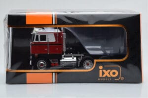 Peterbilt 352 Pacemaker Punainen Valkoinen IXO 1:43 TR097 Metalli — kuva 4 / 4
