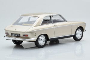 Peugeot 204 Coupe Beige Otto 1:18 OT1024 Hartsi — kuva 2 / 6