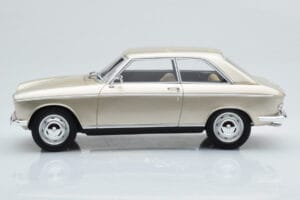 Peugeot 204 Coupe Beige Otto 1:18 OT1024 Hartsi — kuva 3 / 6