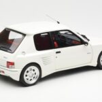 Peugeot 205 Dimma Valkoinen Otto 1:18 OT681 - image 2 of 6