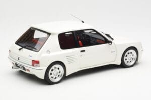 Peugeot 205 Dimma Valkoinen Otto 1:18 OT681 Hartsi — kuva 2 / 6
