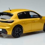Peugeot 208 GT Line Keltainen Otto 1:18 OT930 Hartsi - image 2 of 6